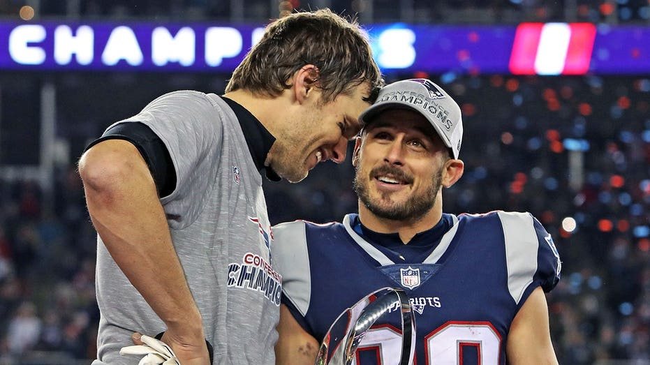 Danny Amendola says Tom Brady will be first-ballot Hall of Famer after Belichick snub