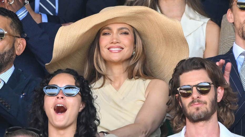 Jennifer Lopez's Oversized Wimbledon Hat Sparks Debate Over Royal Box Etiquette