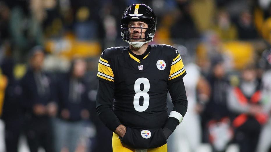 Fauci's lawyer tells Aaron Rodgers to stick to football after McAfee Show criticism